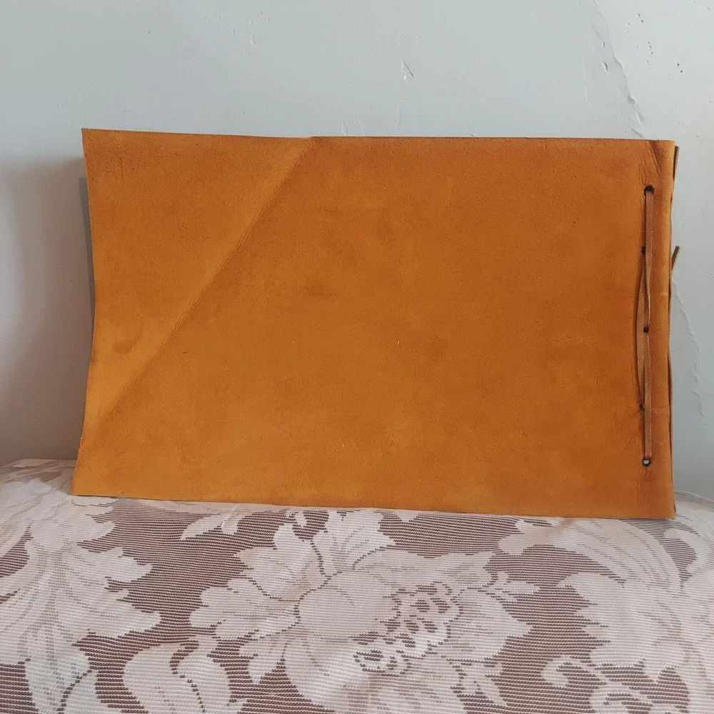 Vintage The Malamute Limited Leather Photo Album Hand Painted Dog Sled Totem Tan
